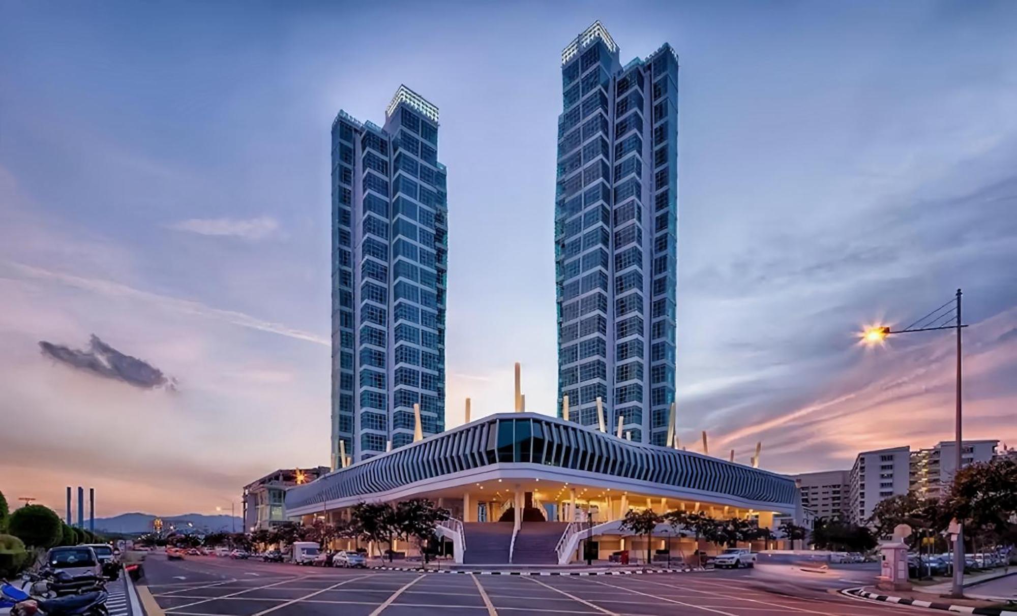 Maritime Seaview Suites Penang George Town Zewnętrze zdjęcie