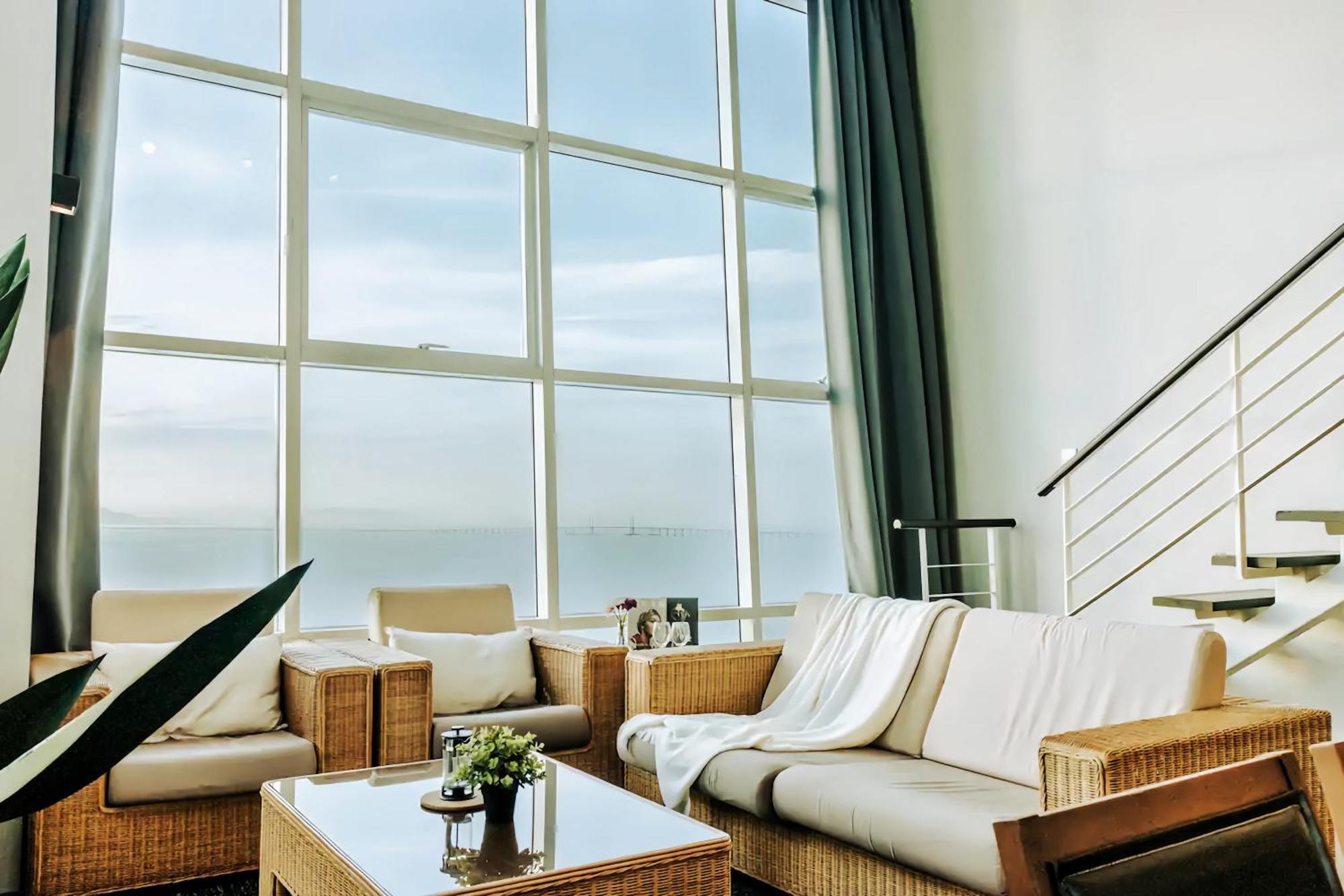 Maritime Seaview Suites Penang George Town Zewnętrze zdjęcie